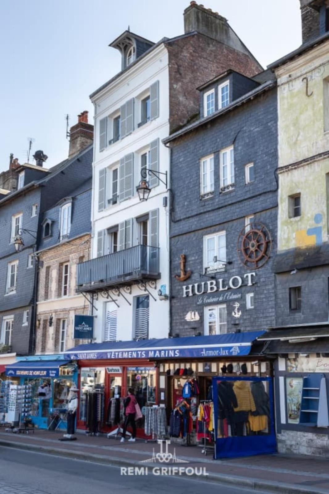 Racing The Wind Breathtaking Port View 2 Pers Apartamento Honfleur Exterior foto